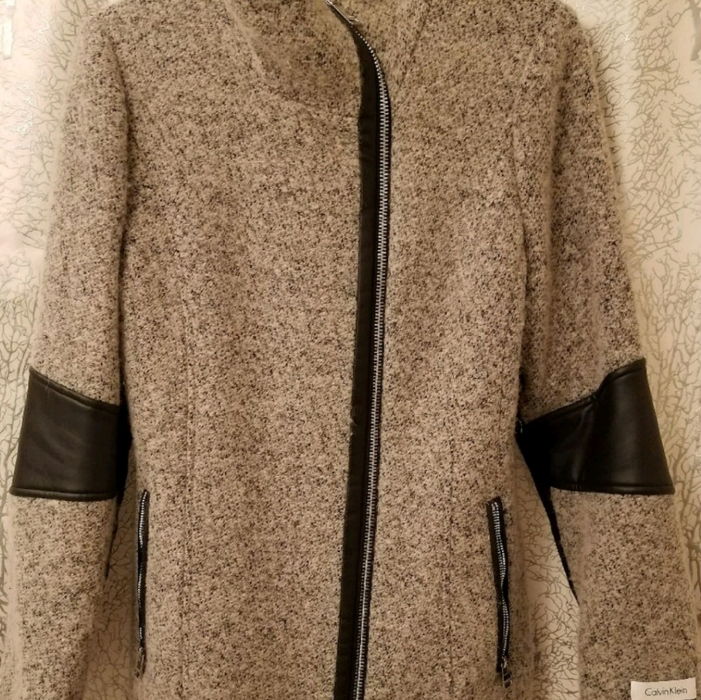 CALVIN KLEIN Coat